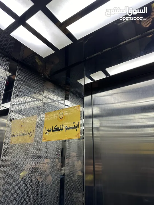 موقع تجاري مميز مقابل مول الحارث مباشرة في منطقة الجمعية في كربلاء مع إطلالة خرافية مع وجود مصعد.