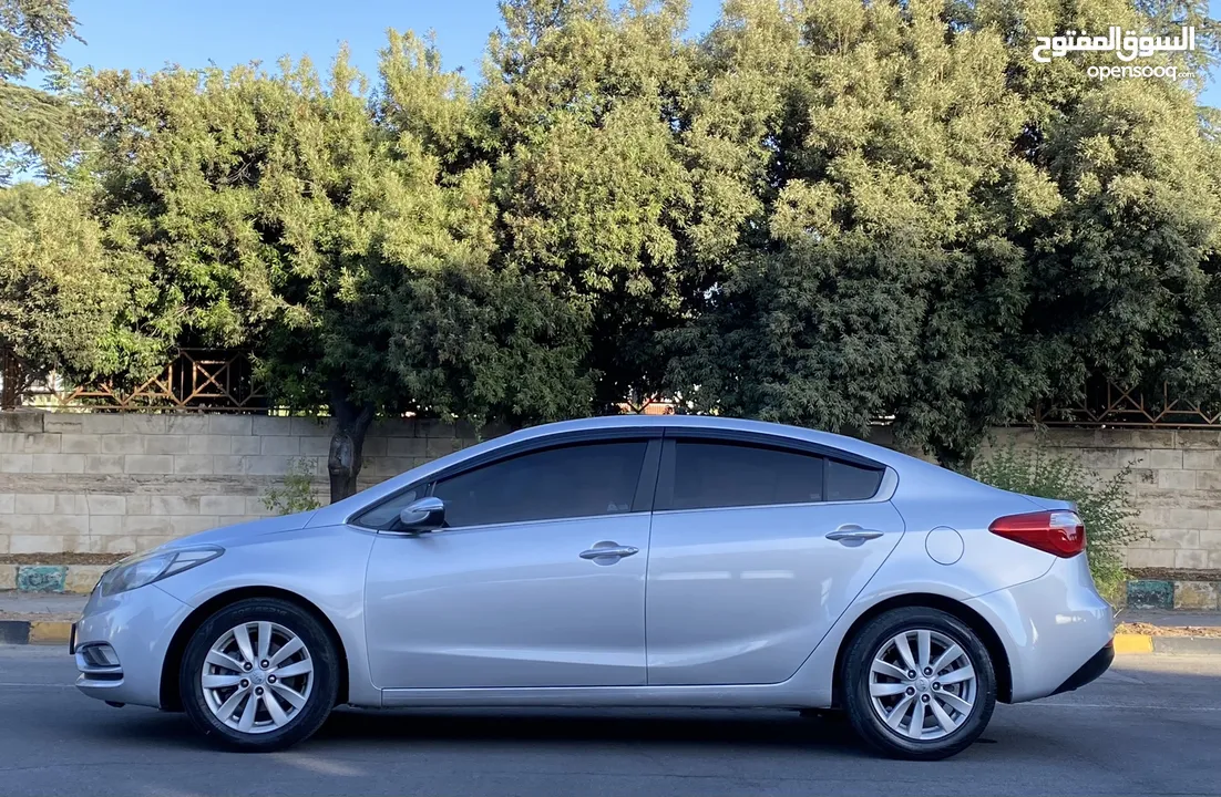 Kia k3 موديل 2013