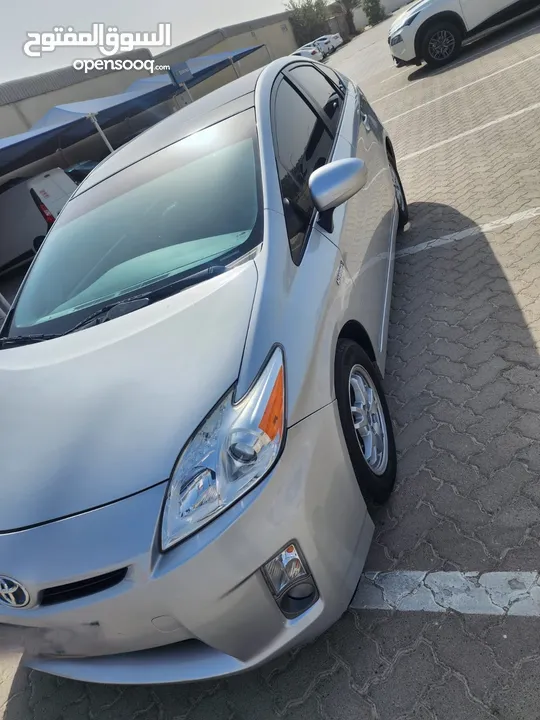 Toyota Prius 2015 very neat full option with solar panels