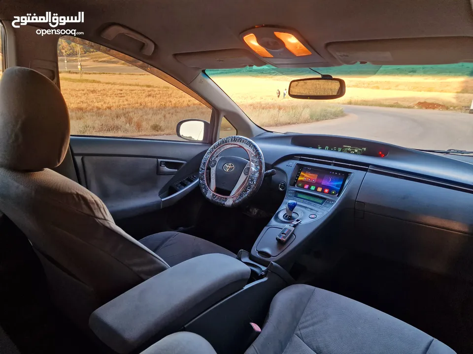 تويوتا بريوس
