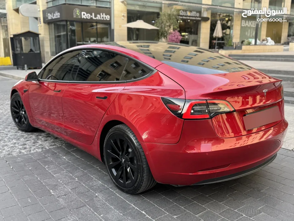 Model 3 / standard plus 2021 Autoscore B+      بحالة الوكالة (%84) اعلى سكور فحص كامل / عداد قليل