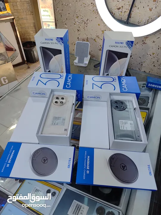 مستعمل ايام Kamon 30S pro رام 16 جيجا 256 أغراضة والكرتونه الأصلية مكفول بالشركة متوفر توصيل