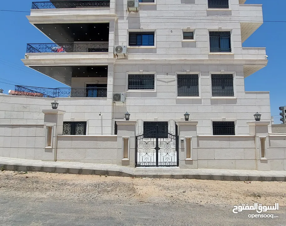 شقة فارغة للإيجار من المالك مباشرة الجبيهة / حي المنصور