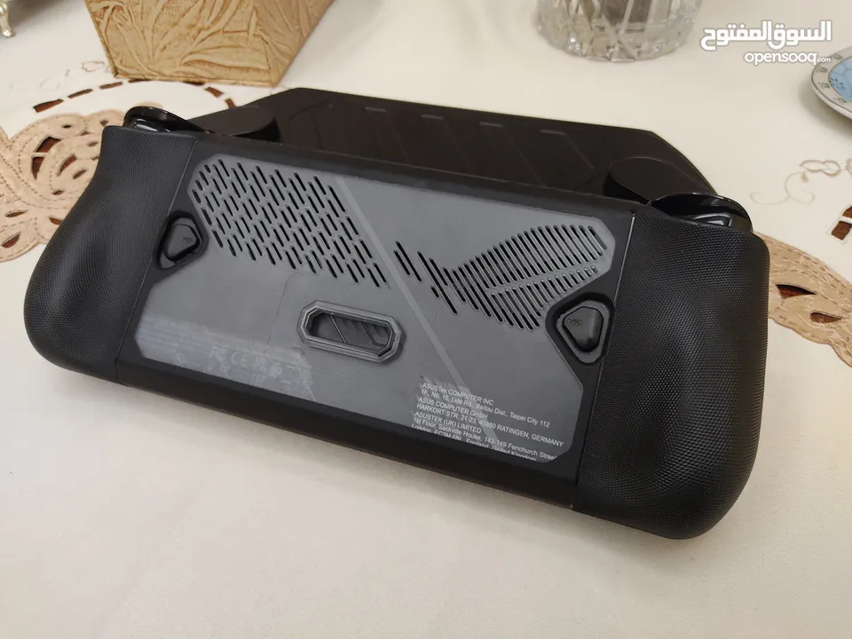 Asus Rog Ally x Z1 Extreme 1TB Portable Console