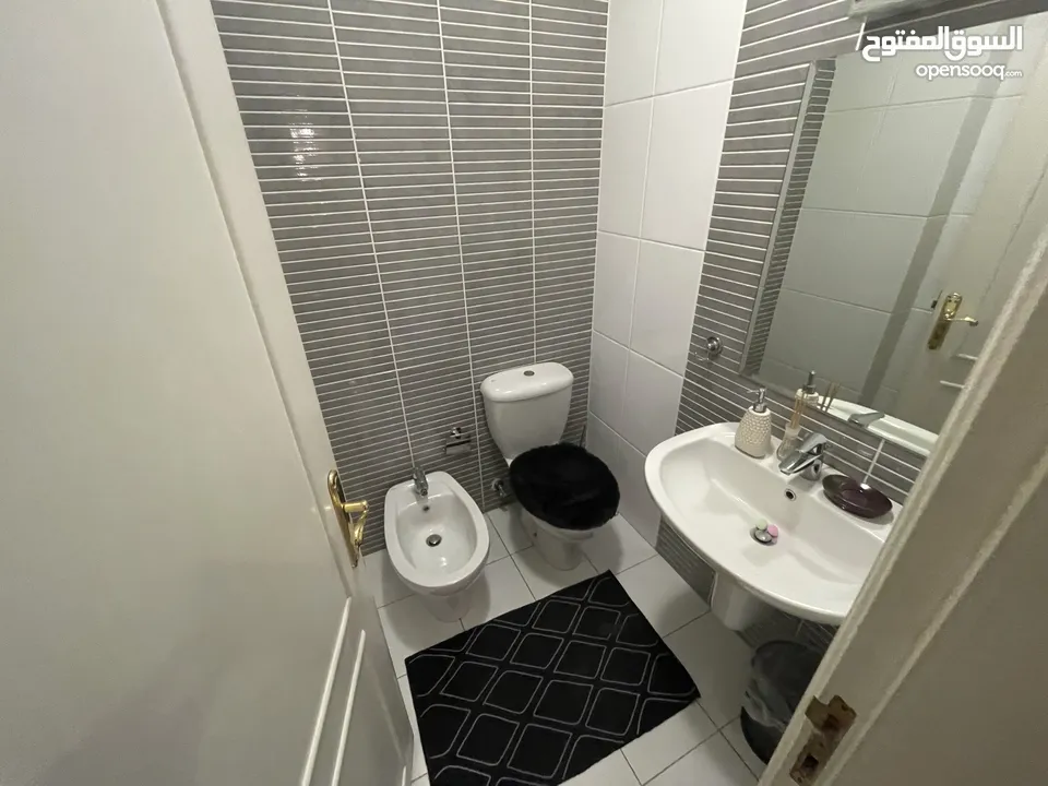 شقة مفروشة للإيجار 160م2 ( Property 15794 )-175068810