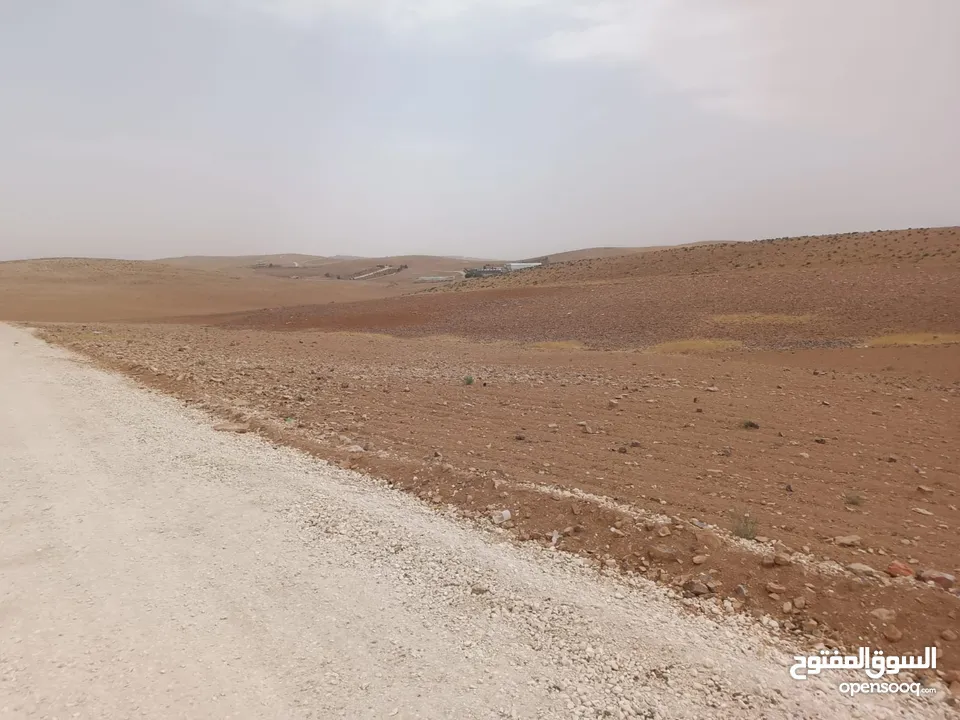 قطعة ارض مميزة للبيع في زملة العليا مقابل القصر القطري مساحة 3600م على شارعين