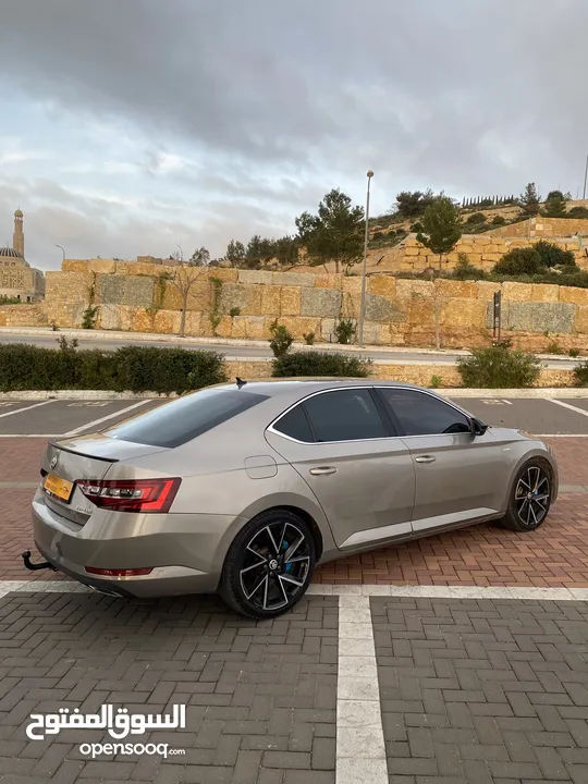 سكودا سوبير لورين كلمنت 190 حصان