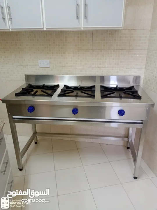 غاز مطابخ جديد غير مستعمل للبيع + طاولة مطبخ
