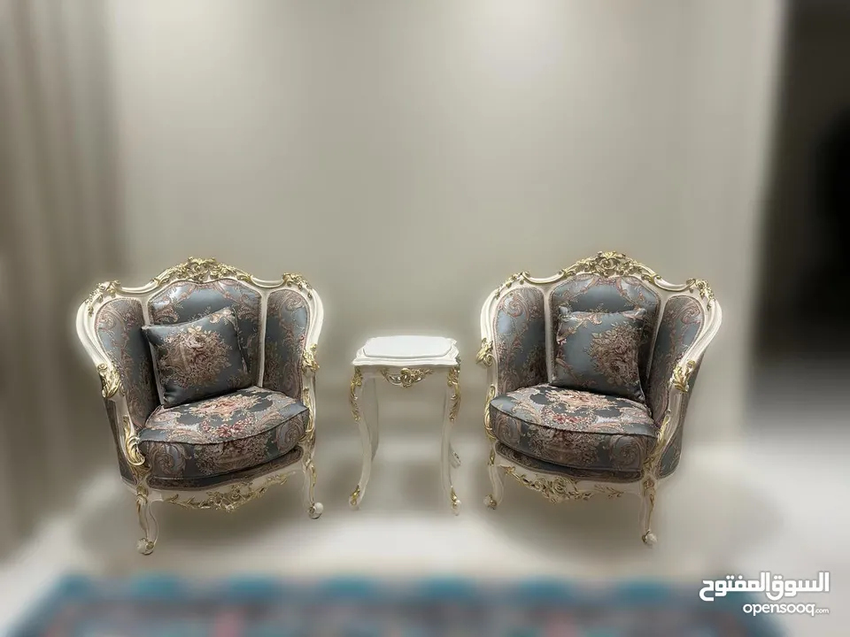 Classic Chairs Set