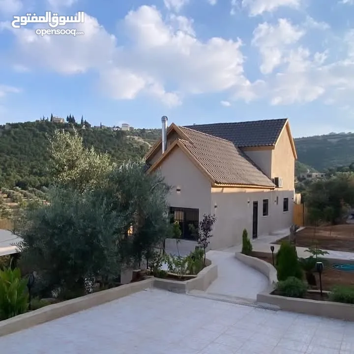 قرميد  مؤسسه العماوي لكافه اعمال تركيب القرميد والديكور والبرڨولاء تركيب وصيانه