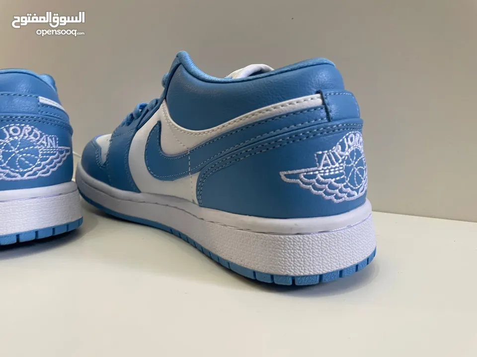 Nike Air Jordan ابيض و أزرق