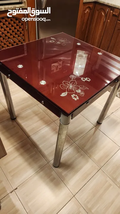 طاوله مطبخ سيكوريت