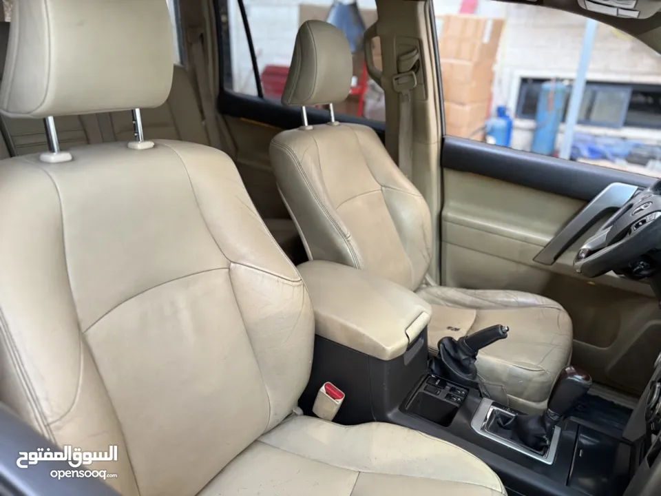 Toyota Land Cruiser تويوتا لاندكروزر