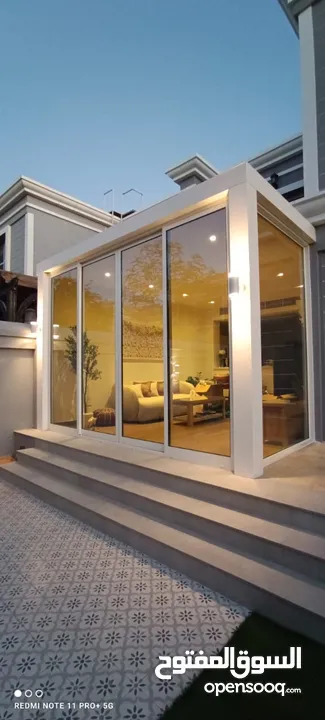 outdoor  glass room