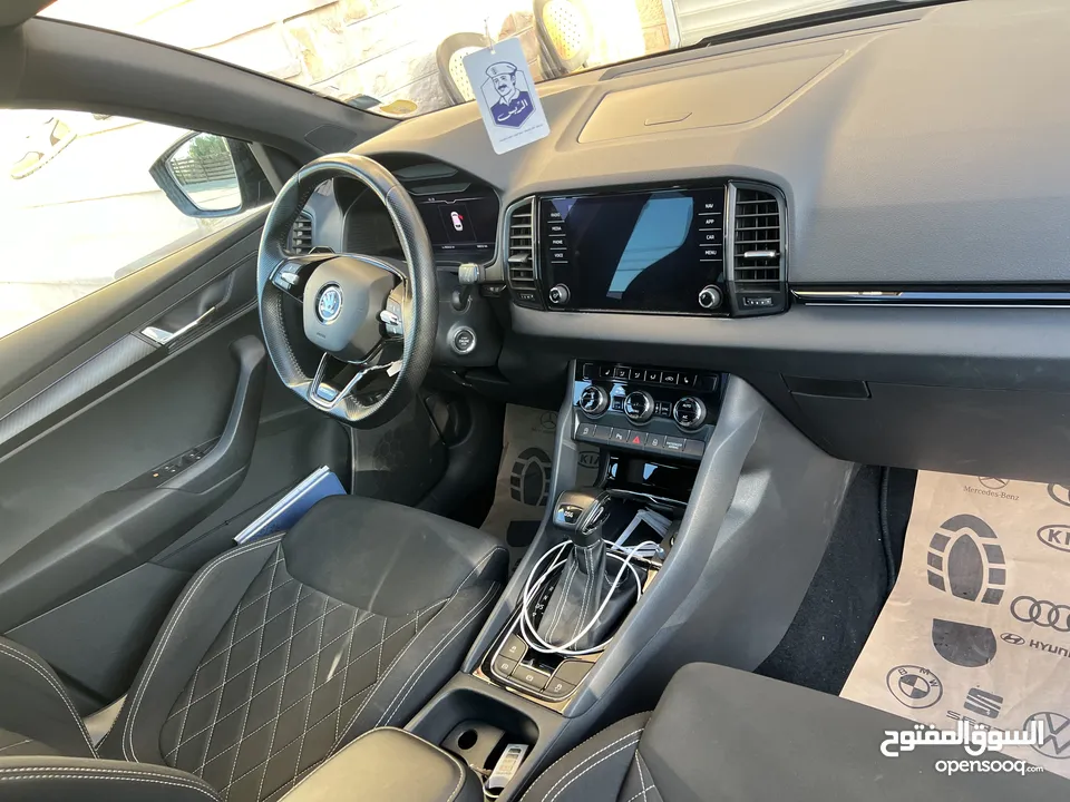skoda karoq sport line blac adshn