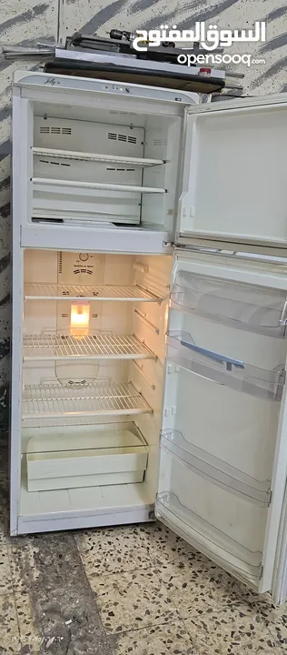 تلاجة بحالة ممتازة
