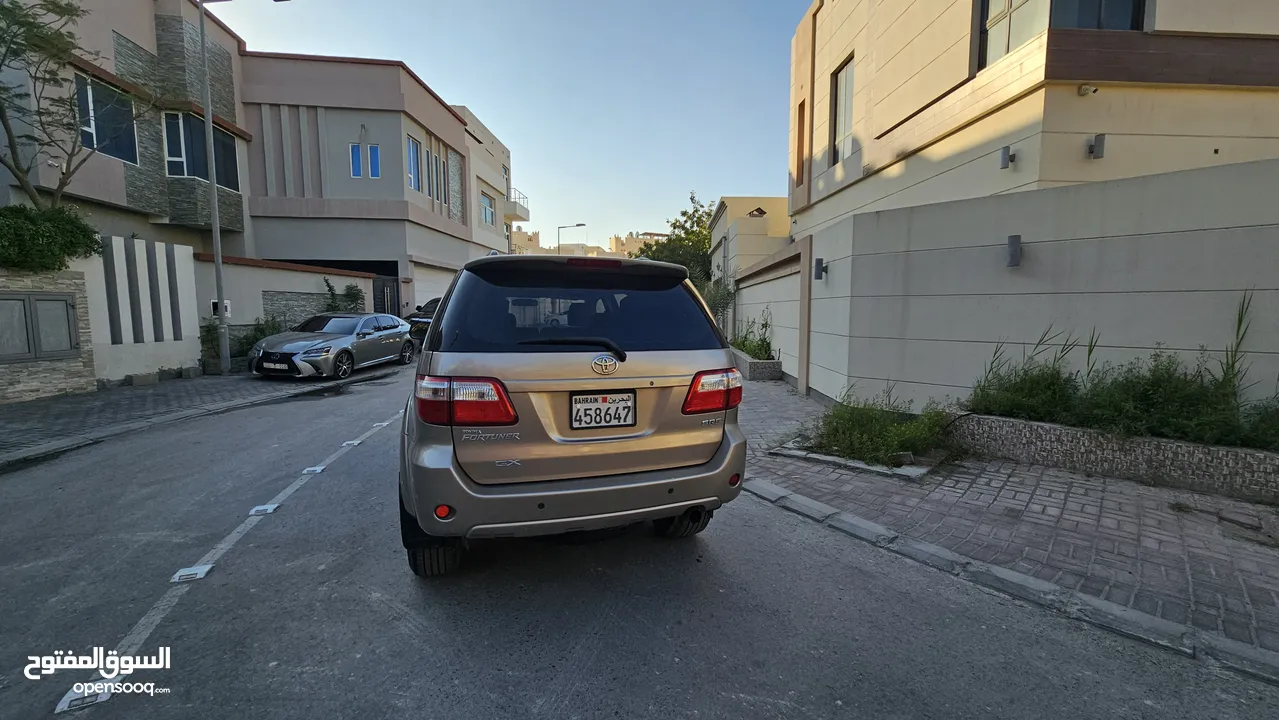 TOYOTA FORTUNER