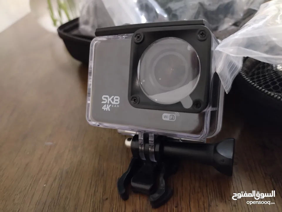 كاميرا sk8 4k شبيه جو برو مع شنطة ملحقات Sk8 4k camera like gopro with a bag of attachments