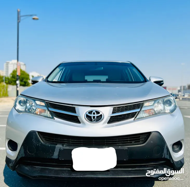 A Very Clean And Excellent TOYOTA RAV4 2015 SILVER GCC 5631