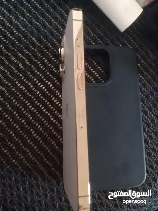 الجهاز ولا شخط iPhone 13 pro للبيع او للبدل