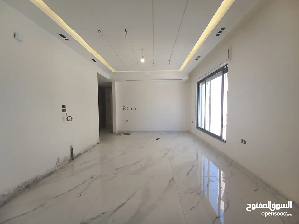 Apartment For Sale In Um Al Summaq ( Property 42774 )-174782811