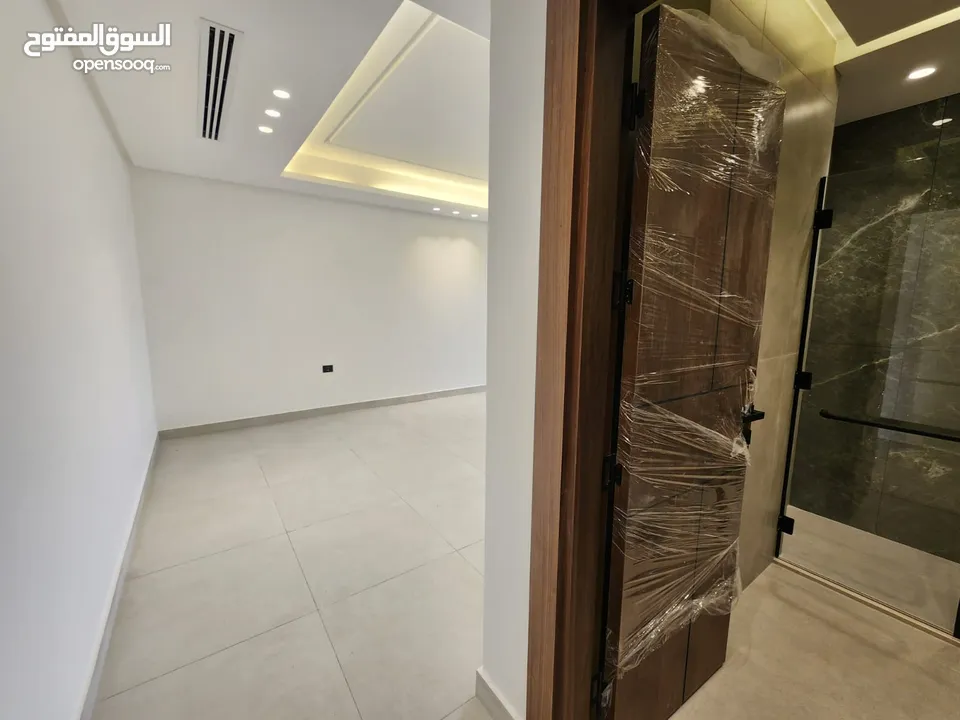 شقة فاخرة للبيع في منطقة الظهير - ref: 14486