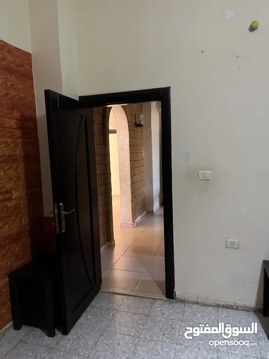 شقة ارضية مع حديقة ومدخل خاص