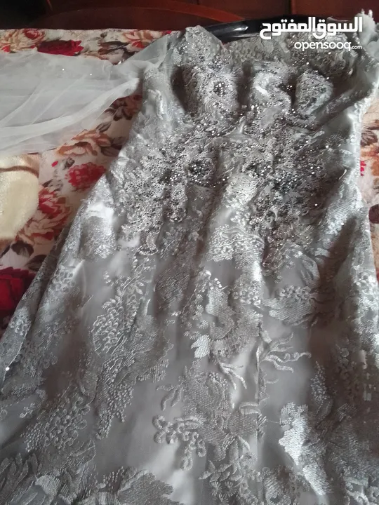 فستان سهرة فضي سكني حريم السلطان