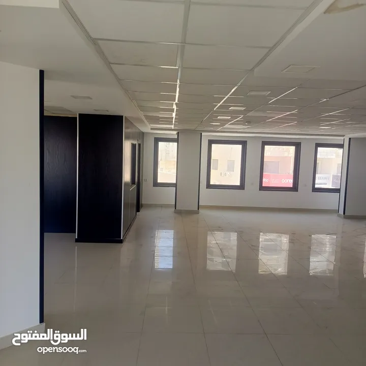 مكاتب جديدة للايجار مساحات واسعة