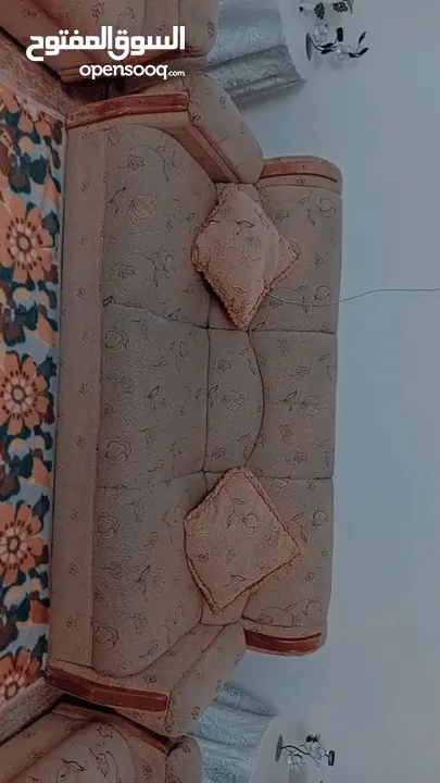 كنب بحالتة الجديد قابل للتفاوض