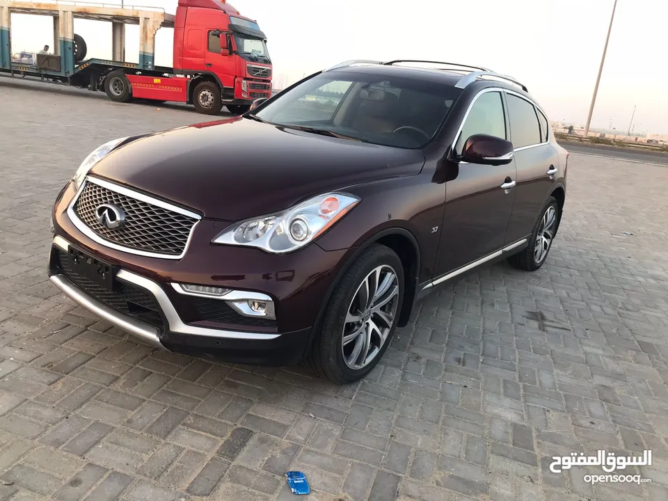 انفنتي QX50 2017