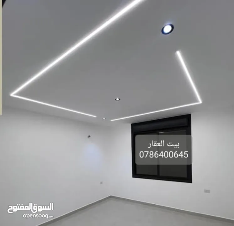 شقة فاخرة مع روف و تراس مكشوف بإطلالة بانورامية للبيع