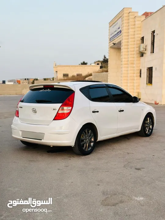 هونداي اي ثيرتي