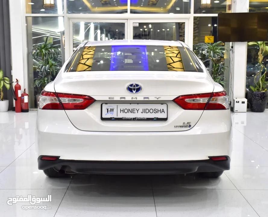 Toyota Camry LE Hybrid ( 2019 Model ) in White Color GCC Specs