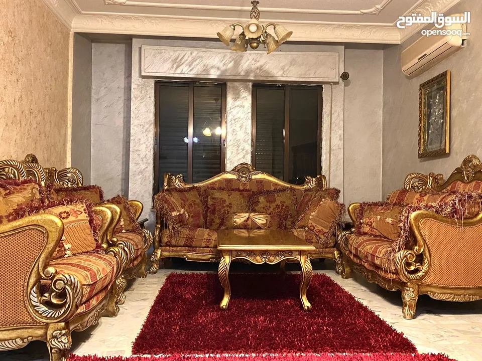 كنب غرفة ضيافة