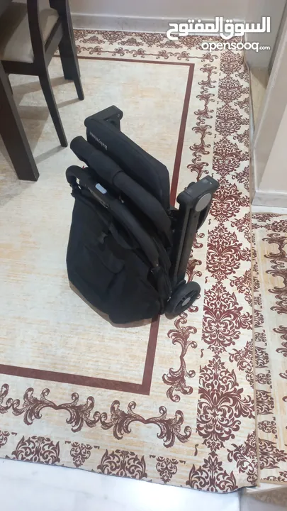 عرباية أطفال شبه جديدة للبيع