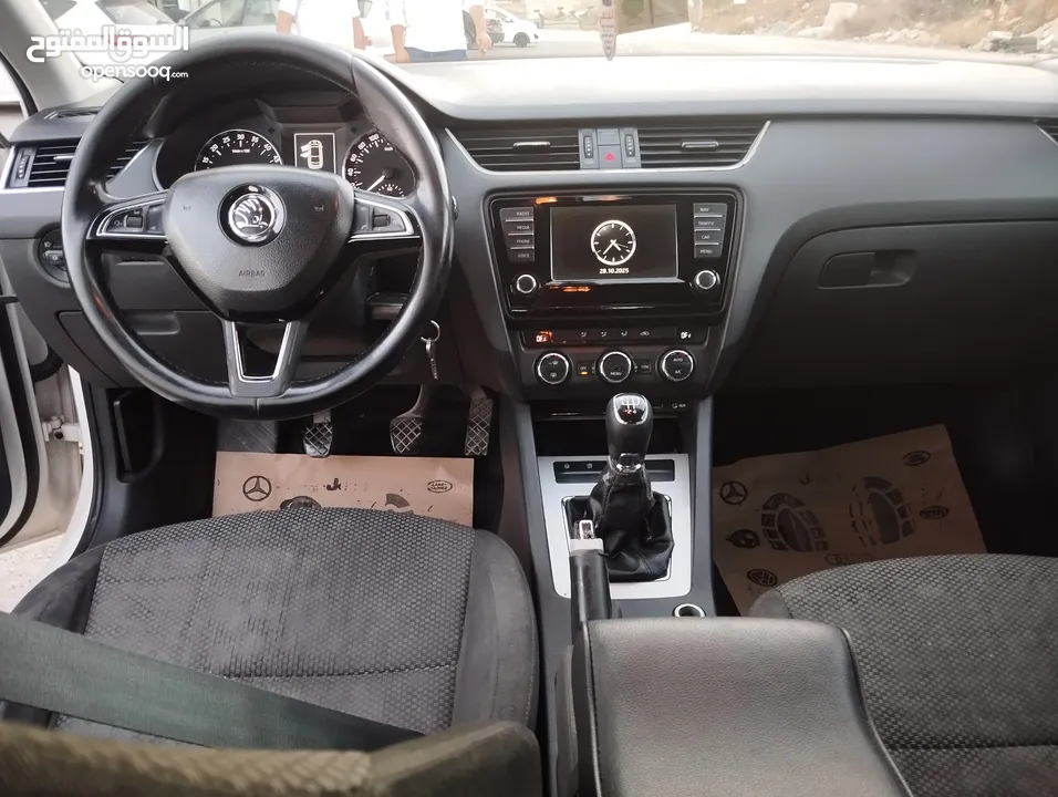 سكودا اوكتافيا 2015