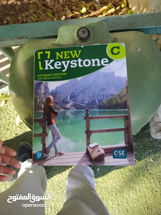 للبيع: كتب New Keystone صف الثامن – نسخة C بحالة ممتازة ونظيفة مع ملخصات مجانية!