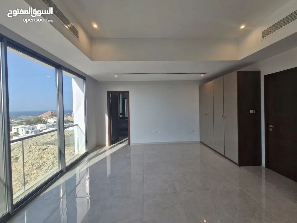3 + 1 Modern Townhouse for Rent – Qurum Heights