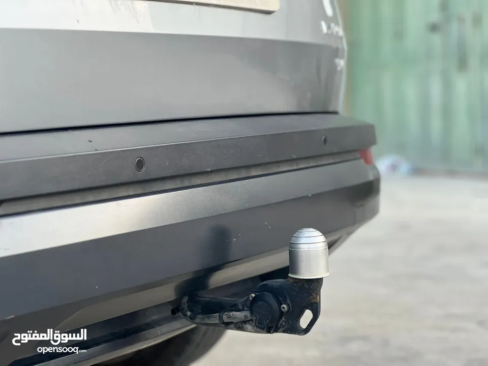 سكودا كاروك مطور2000 دفع رباعي 4×4 عداد قليل اصل شركة