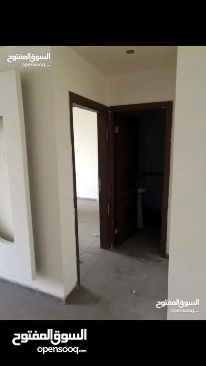 مكاتب للبيع