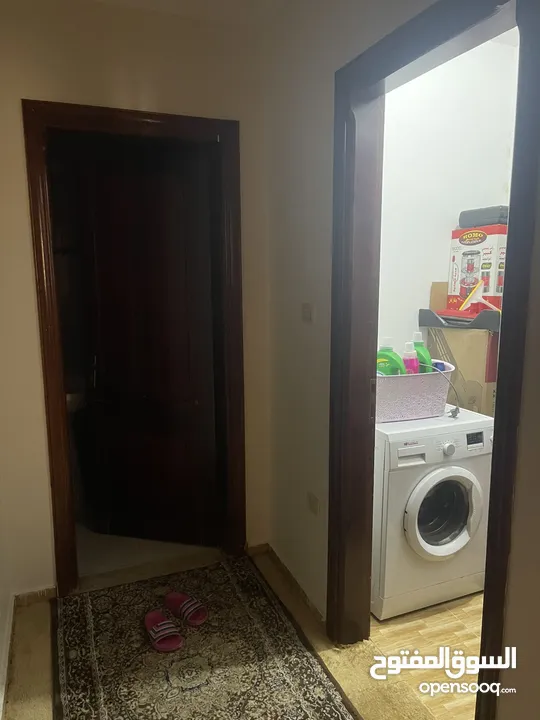شقة مساحة 215م للبيع خلف مستشفى الراهبات الوردية