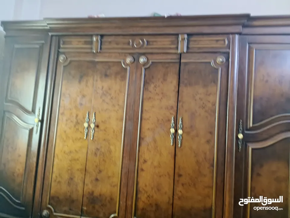 غرفه خليجي ممتازه جدا ما فيها شي