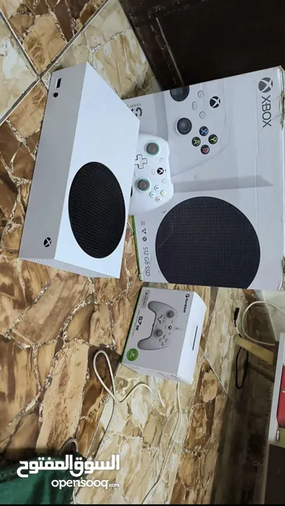 جهاز Xbox series s لحاله جيده