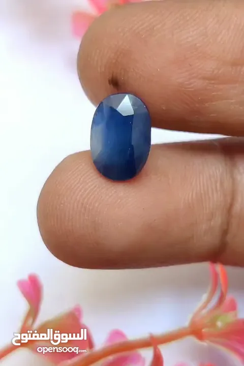 حجر ياقوت أزرق مدغشقري غير معالج مع شهادة المختبر natural medagascar blue sapphire stone