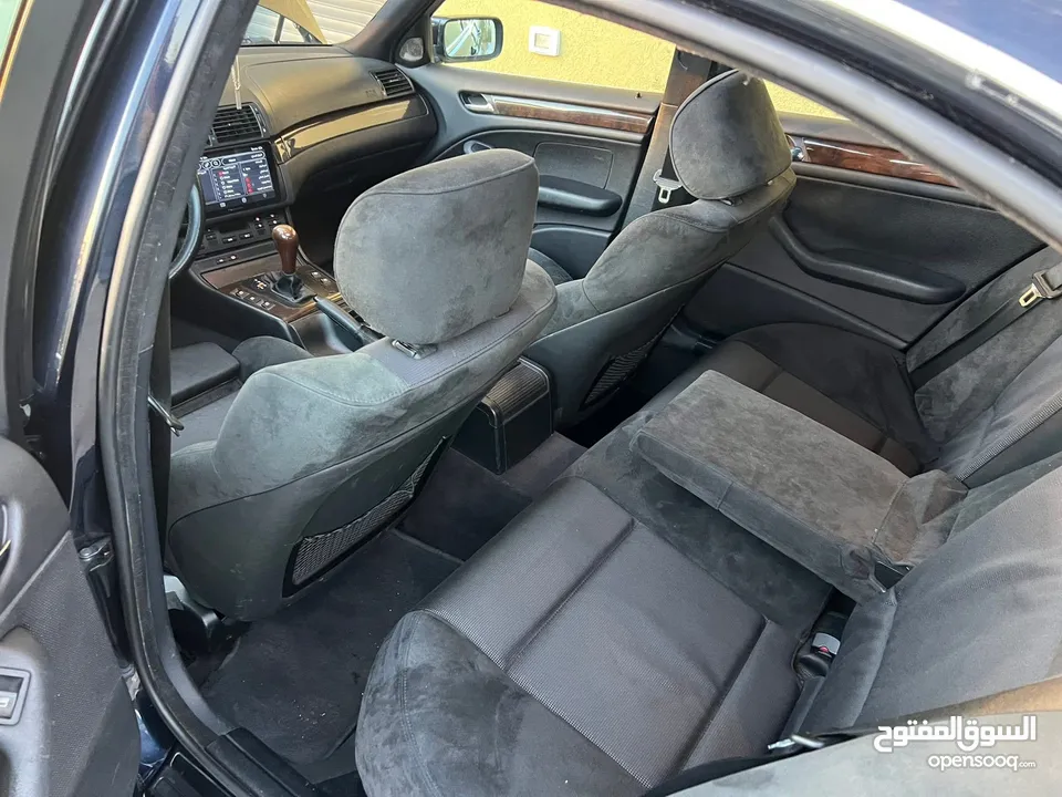 Bmw E46  موديل 2005 مطور 2500 سته سلندر برخصه جير اتومتيك فتحة سقف  غرفه ريكارو مع فورمايكا