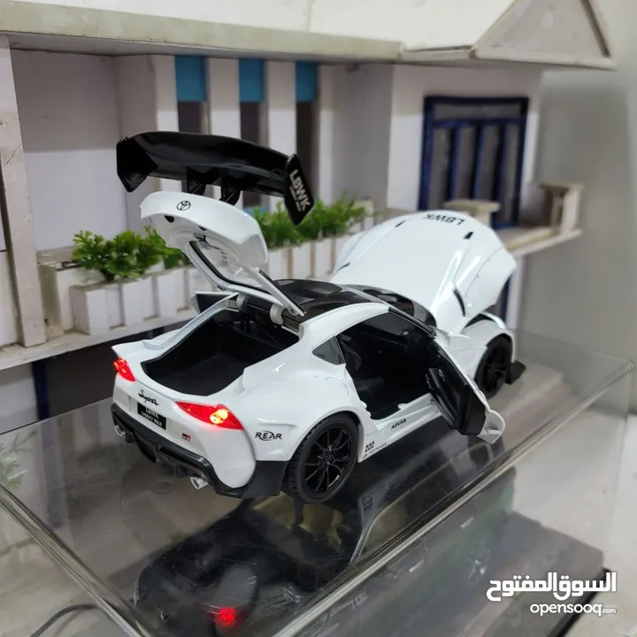 مجسمات سيارات
