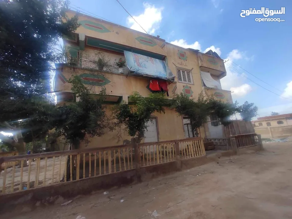 منزل للبيع بقرية الكرنك العامريه