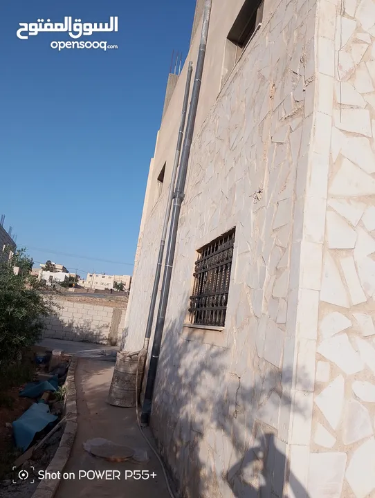 منزل طابقين