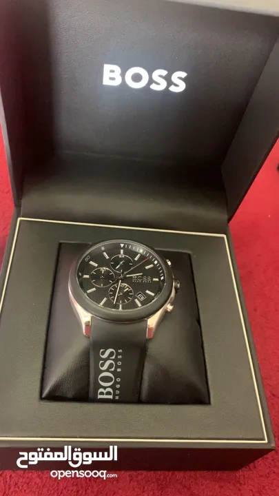 Hugo Boss ساعة ماركة عالمية هيوجو بوس  أصلية مش تقليد و يمكنك التأكد قبل الاستلام و مع كفالة وكرتونه